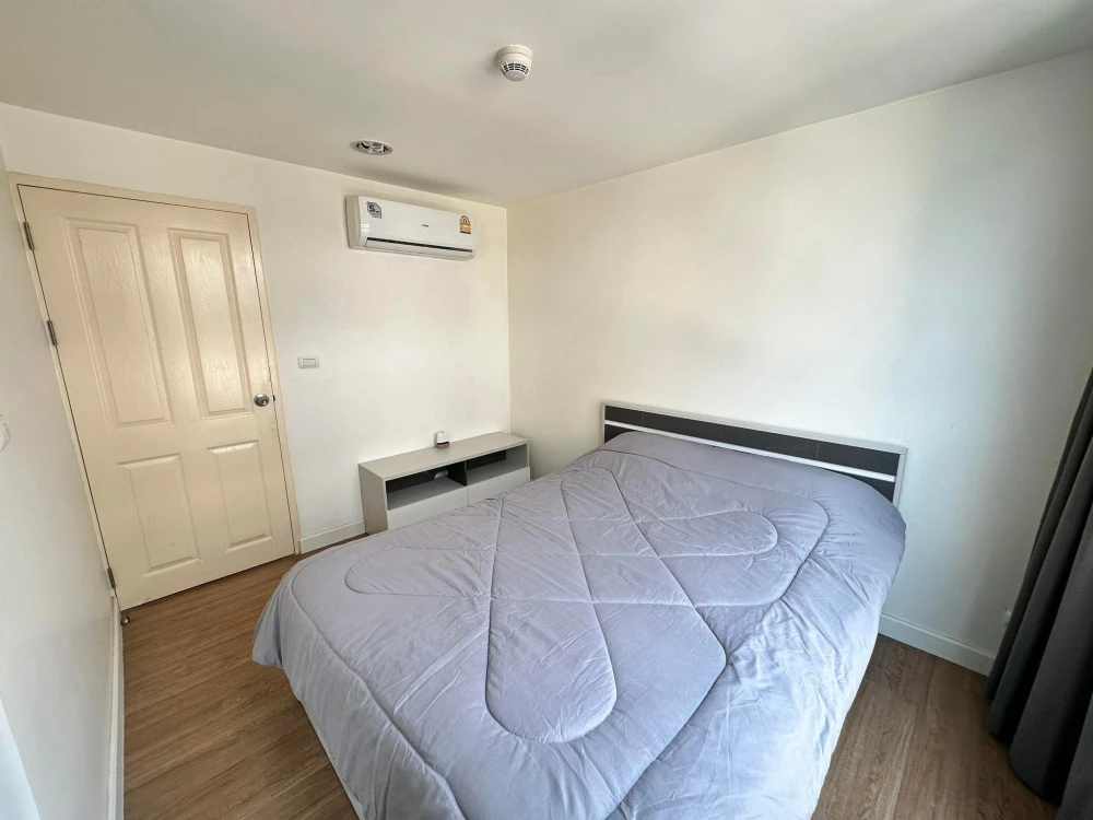 For rent: The Kris Ratchada 17, ready to move in, fully furnished, book now, don't delay.