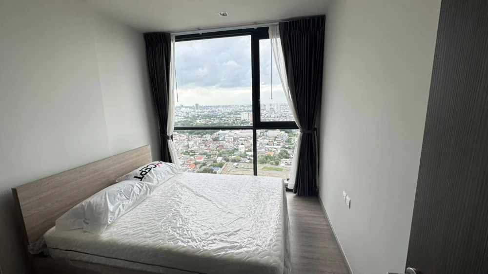 For rent: The Line Wongsawang, high floor unit, great location, beautiful view, fully furnished. Don't miss this great opportunity!