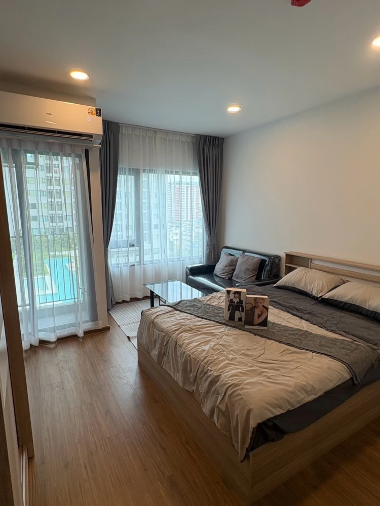 For rent: The Livin Ramkhamhaeng, 10th floor, fully furnished, very livable. Book now! (Urgent!)