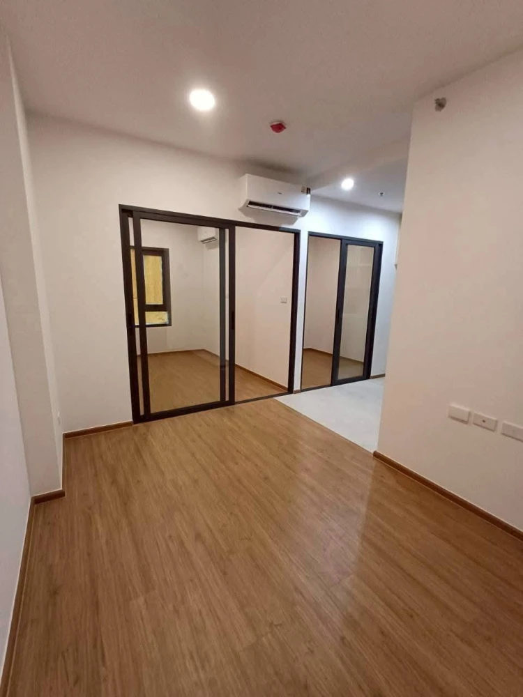 For rent: The Livin Ramkhamhaeng, unfurnished unit, fully furnished. Don't miss out!