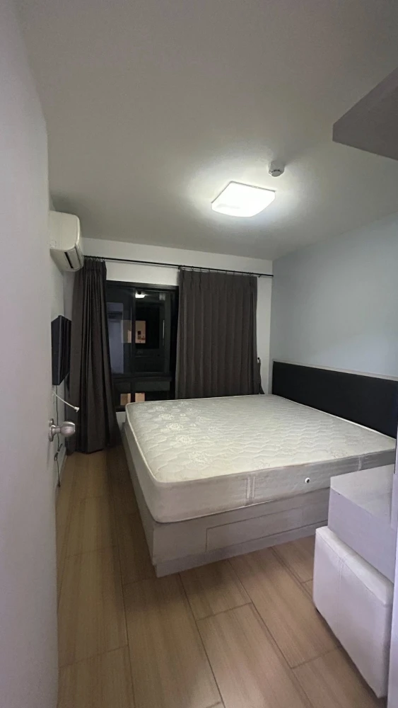For rent: The Matrix, 4th floor unit, prime location, pool view, fully furnished. Don't miss out!