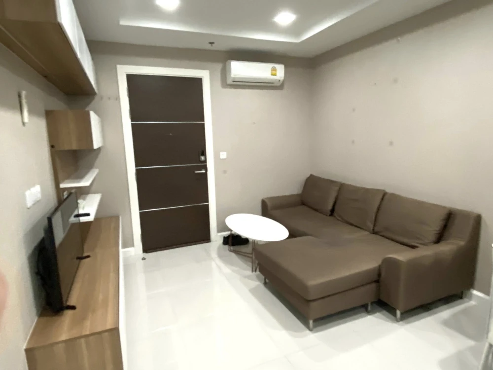 The Metropolis for rent, ready to move in, complete with amenities, book now.