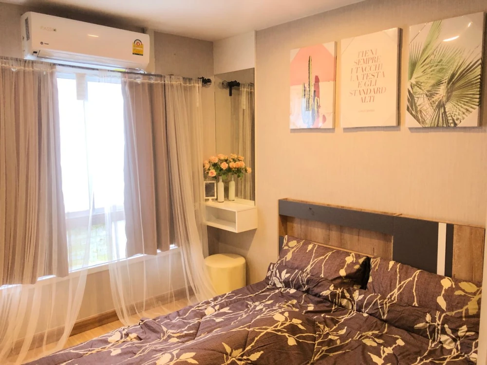 For rent: The Mona Vale Phetkasem 39, a nice room, fully furnished. Reserve now before it's too late.