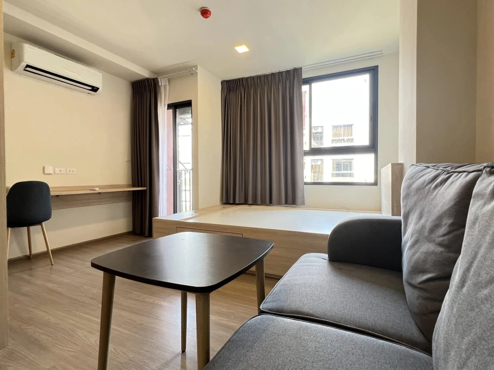 For rent THE MUVE Bangna, corner room with privacy, 7th floor, pool view, good price, hurry and reserve.