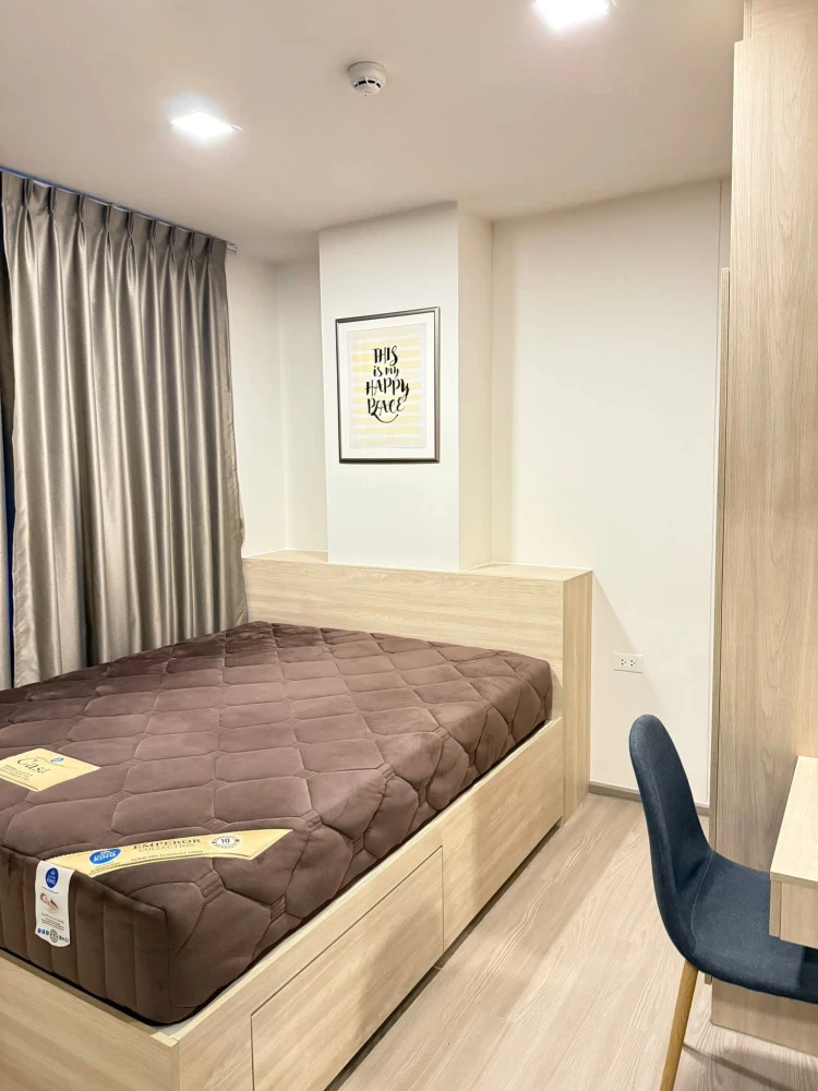 For rent: The Muve Bangkhae, corner unit offering privacy, 2 bedrooms, great location, convenient transportation. Book now!