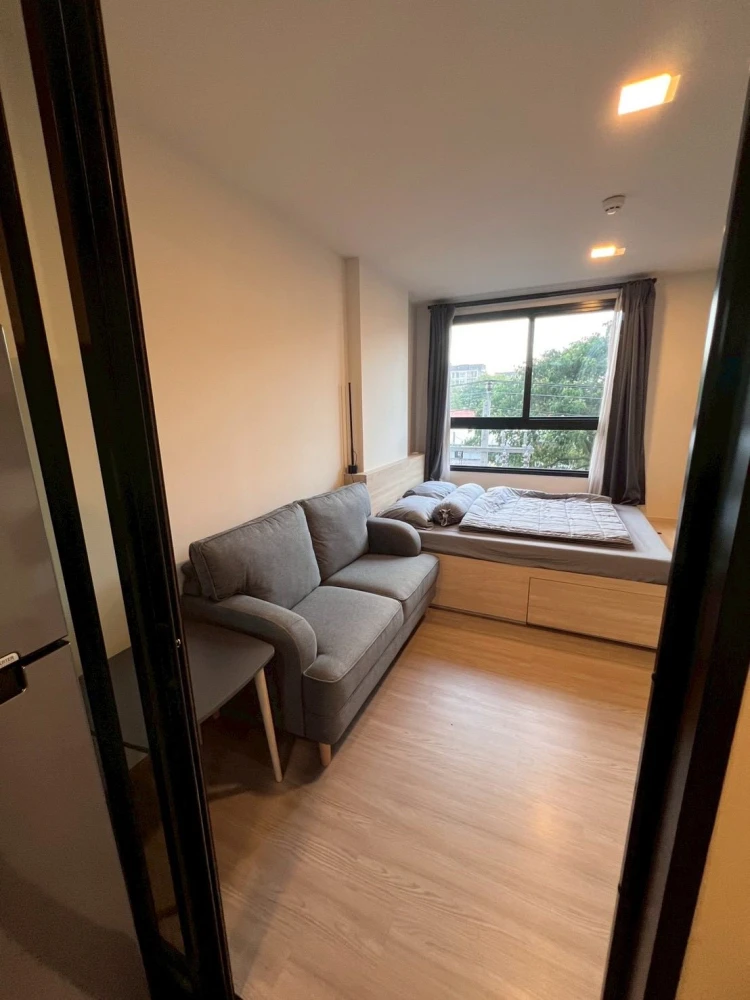 For rent: The Muve Sukhumvit 107, a nice room, fully furnished, appliances included, reasonable price. Come reserve now before you miss your chance.