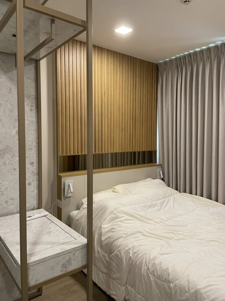 For rent: The Nest Chula Samyan, Building B, corner room, with parking, swimming pool view, fully furnished, built-in, book now