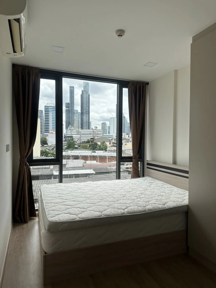 For rent: The Nest Chula Samyan, a nice room on the 6th floor, good location, convenient transportation, complete amenities, reserve now.