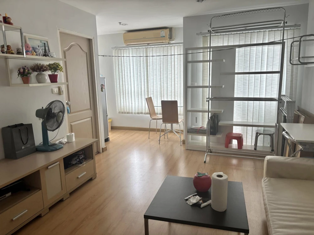 For rent: The Next Lat Phrao 44, large room with open space, fully furnished, book now before it's gone.