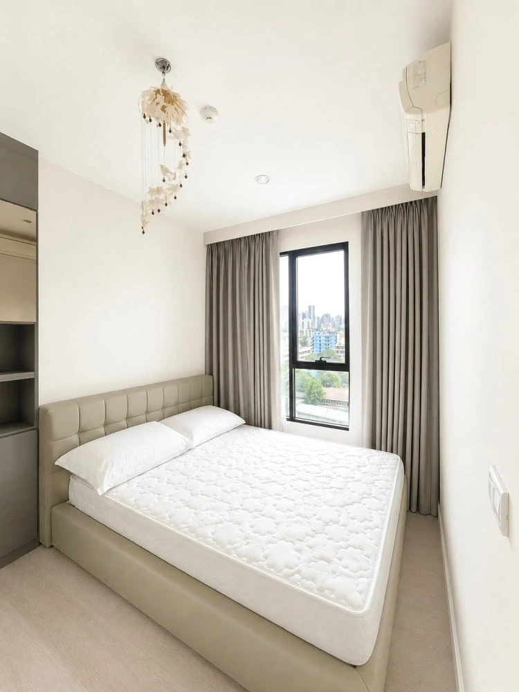 For rent: The Niche Pride Thonglor-Phetchaburi. Corner unit, less crowded, fully furnished, great location. Don't miss this opportunity!