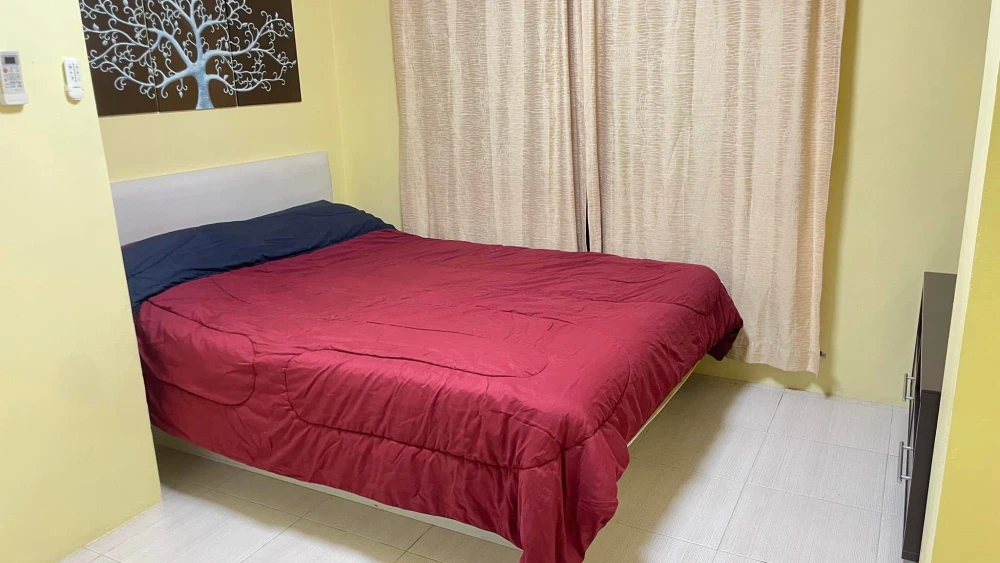 The North Park Condominium for rent, 1 bedroom, 1 bathroom, comes with complete furniture and appliances. Don't miss it!