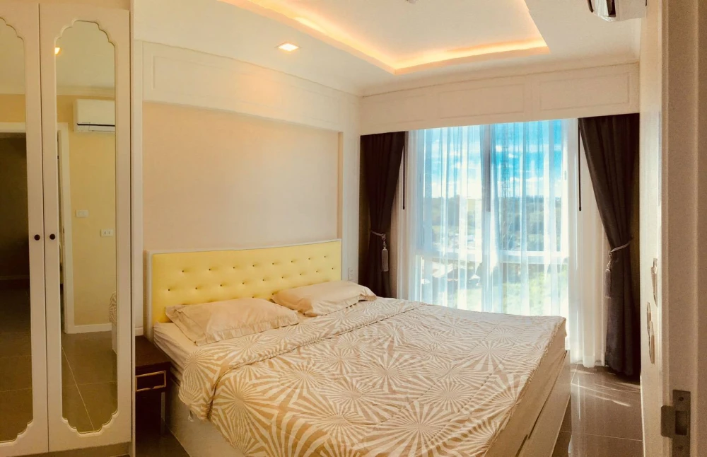 For rent: The Orient Resort and Spa, 5th floor, city view, fully furnished, reserve now, don't miss out!