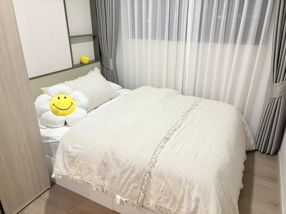 For rent: The Origin Sukhumvit-Praksa, Studio room, 15th floor, high floor with great view, fully furnished with appliances. Book now!
