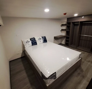 For rent: The Origin Ladprao-Bangkapi, 4th floor, fully furnished room, ready to move in, reserve now, urgently.