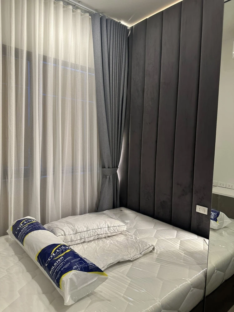 For rent: The Origin Plug & Play Ramintra, decorated with awesome built-ins and complete electrical appliances. Just bring your bags and move in.