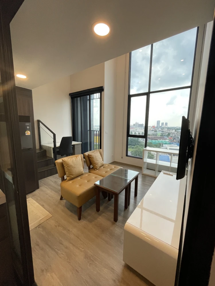 For rent: The Origin Plug & Play Ramintra, a lovely room with high, airy ceilings and a beautiful, unblocked view. Reserve now!