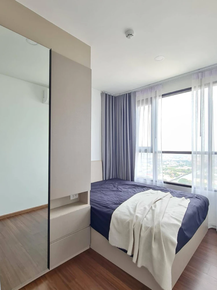 For rent: THE ORIGIN Ram 209 Interchange, private corner unit on the top floor. Book now! Don't miss this opportunity.