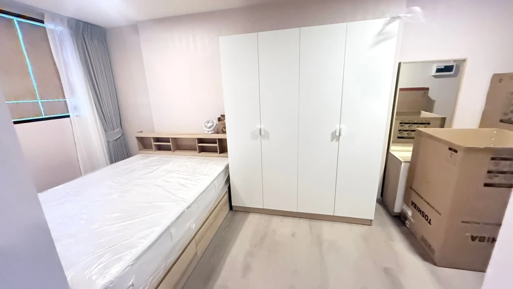 For rent: The Origin Sukhumvit - Praksa. Nice room, great location, fully furnished. Just bring your bags and move in!