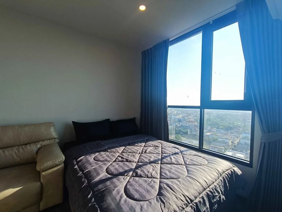 Studio apartment for rent at THE ORIGIN Sukhumvit Sailuat E22 Station. Fully furnished and conveniently located. Book now!