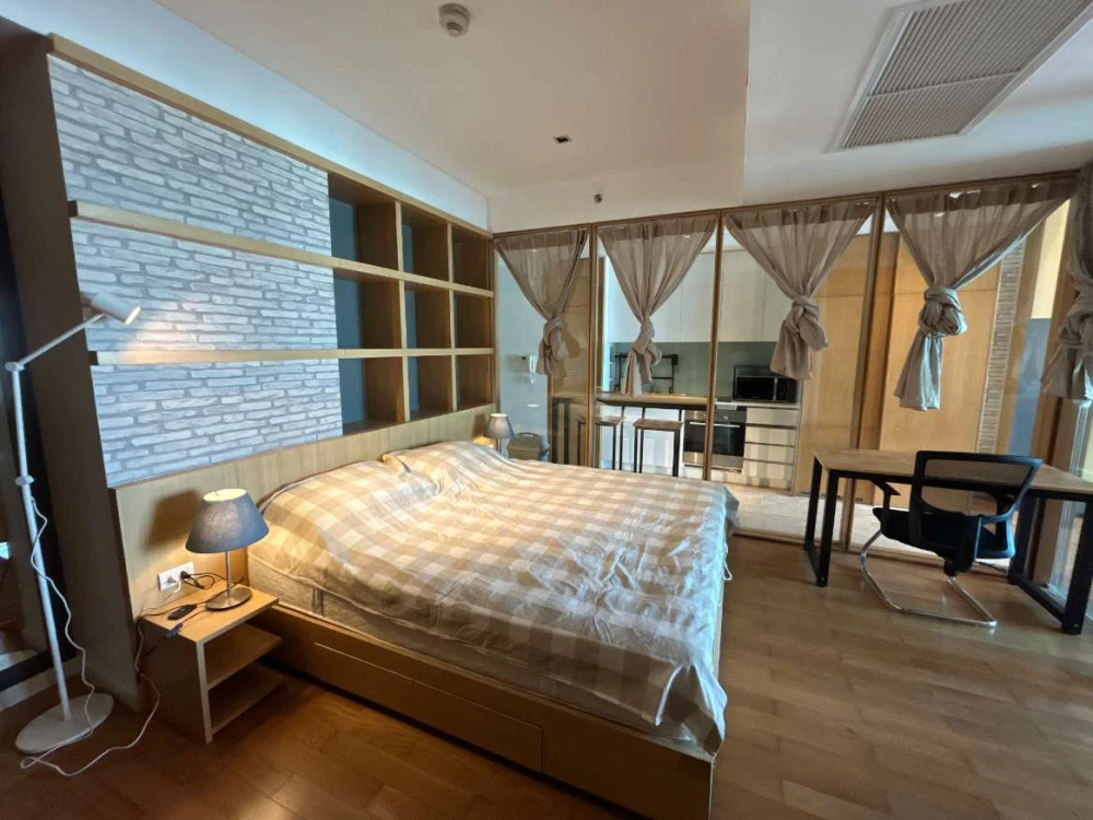 For rent: The Pano Rama 3, spacious room with plenty of usable space, built-in furniture, beautiful view, not blocked, don't miss it.