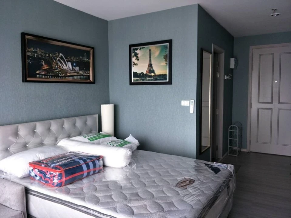 For rent: The Parkland Charan–Pinklao, 8th floor, city view, fully furnished. Book now!