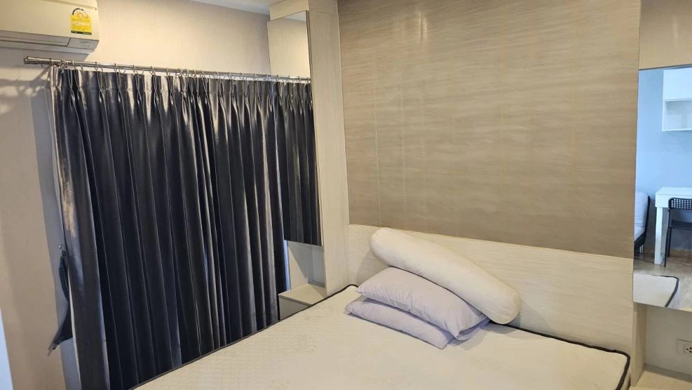 For rent: The Parkland Phetkasem, high floor, ready to move in, fully furnished, complete with amenities. Hurry and reserve now before it's too late!!