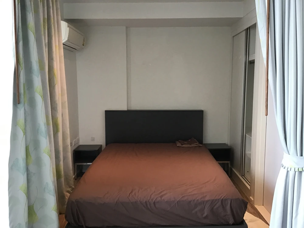 For rent: The Parque Phutthabucha 48, spacious and comfortable rooms, fully equipped with amenities. Reserve now, this price is hard to find.