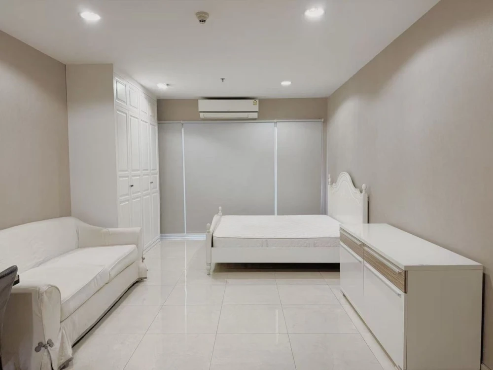 For rent: The Platinum, 18th floor, fully furnished, nice room, reserve now, don't miss out, hurry!