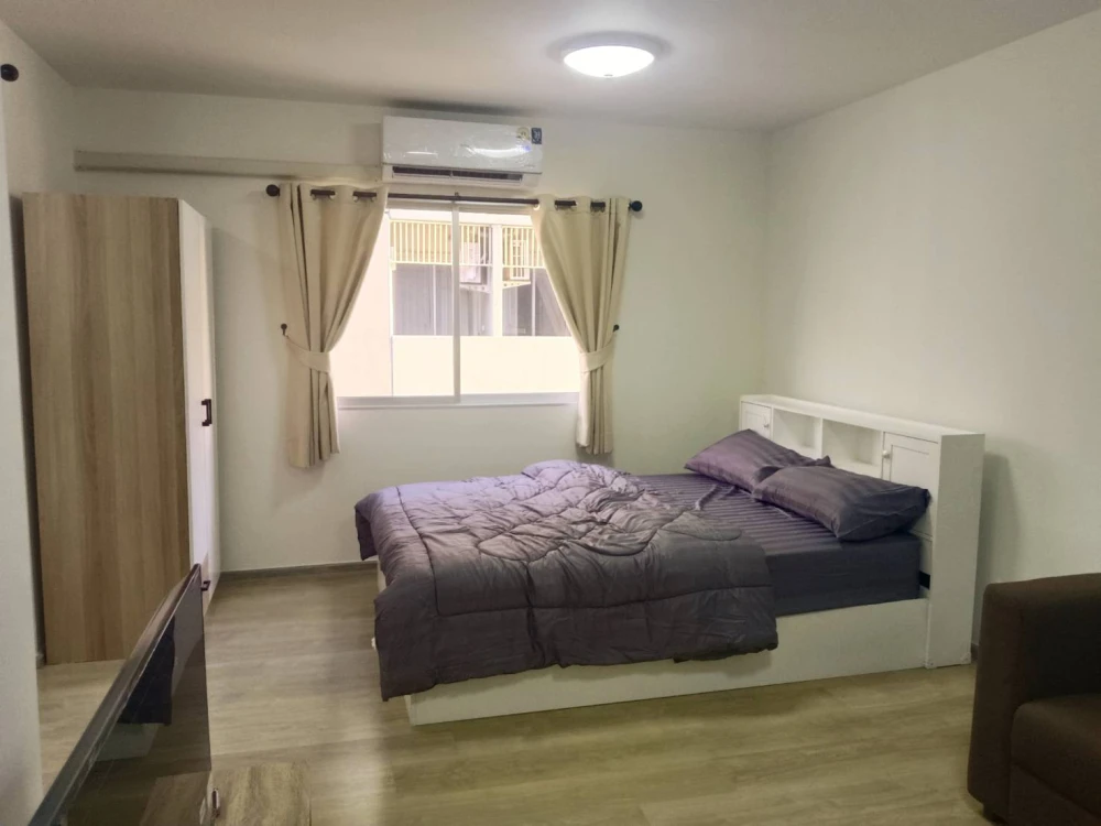 The Point Condo for rent in Laem Chabang, ready to move in, fully furnished, affordable price, reserve now!