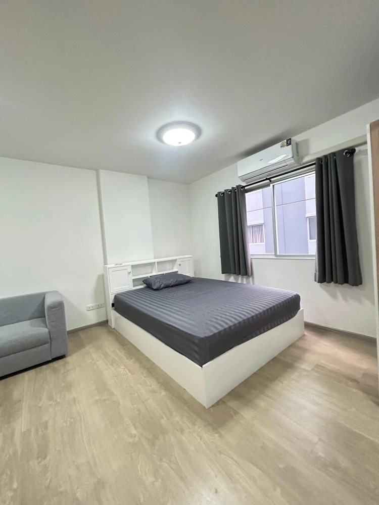 Condo for rent at The Point Laem Chabang. Nice room, great location, and fully furnished. Book now!