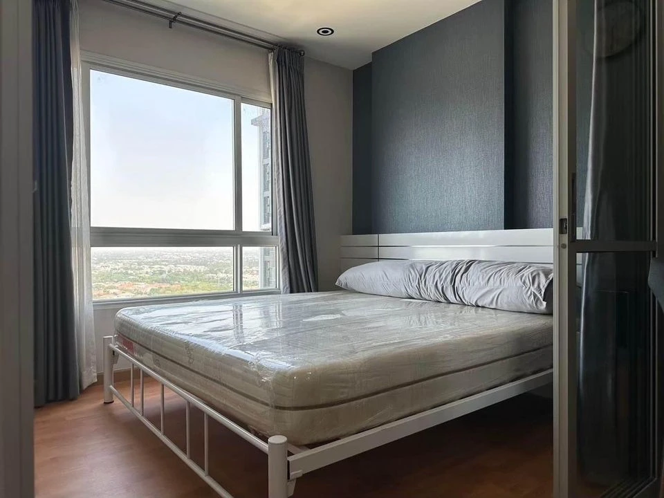 For rent: The President Petchkasem-Bangkhae, 24th floor, fully furnished, very livable. Book now!