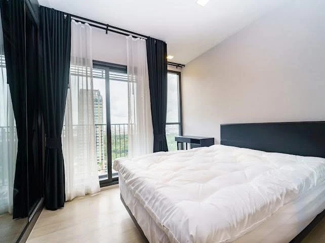 For rent: The Privacy Chatuchak, ready to move in, corner room, Chatuchak Park view, high floor, great deal, hurry and reserve now!!!