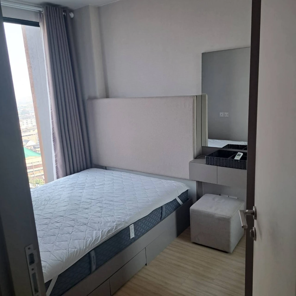 For rent: The Privacy Tha Phra Interchange, ready-to-move-in unit with complete furniture set. Book now to secure your unit!