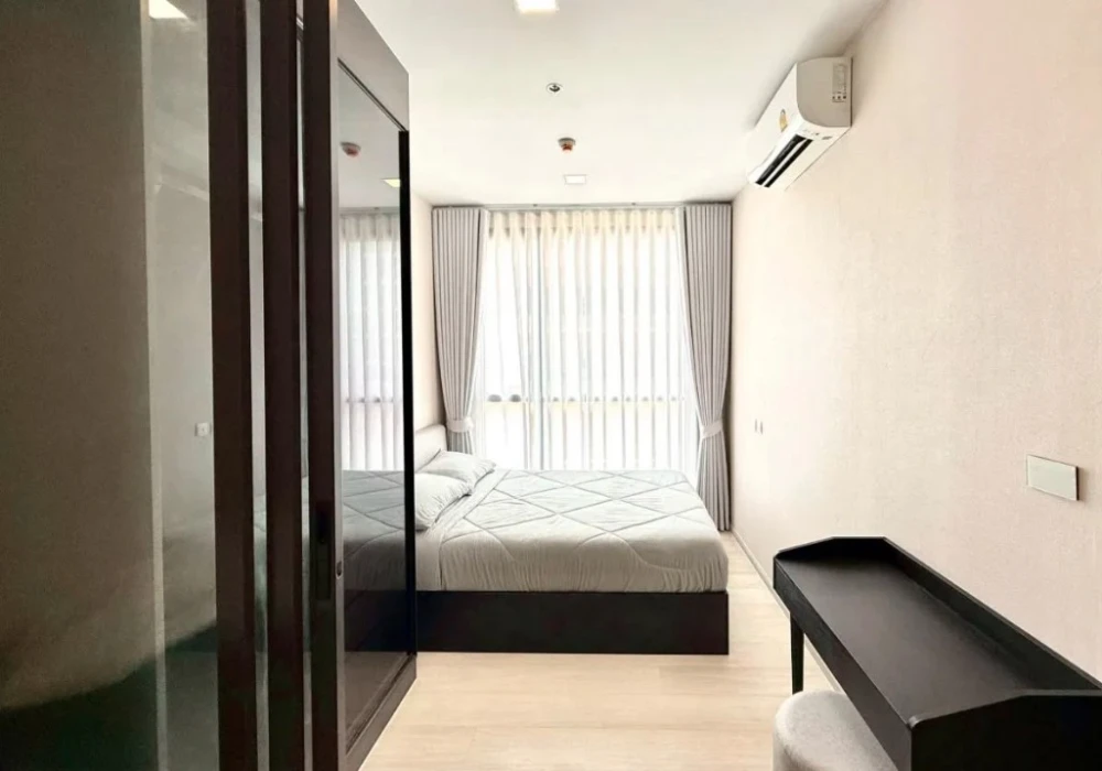 For rent: The Privacy Jatujak, excellent location, fully equipped with amenities. First come, first served.
