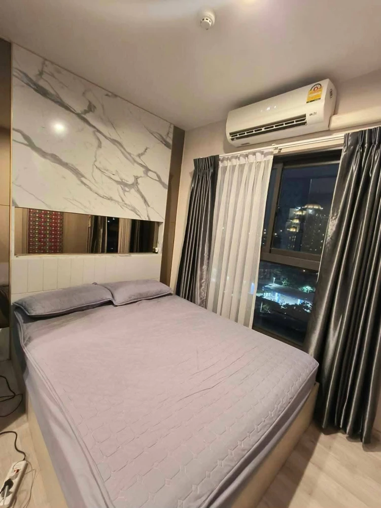 For rent: The Privacy Rama 9, 1 bedroom, 1 bathroom, built-in marble headboard, fully furnished, hurry and reserve now!