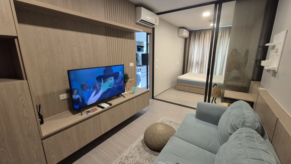 For rent: The Privacy S101, 2nd floor, fully furnished, ready to move in. Book now!