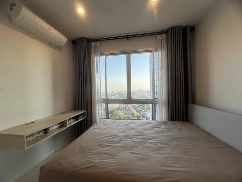 For rent: The Prodigy Phetkasem 62, high floor, corner unit with beautiful view. Book now, don't miss out!!!