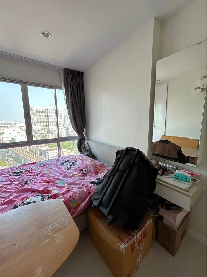 For rent: The Prodigy Phetkasem 62. Fully furnished, ready to move in. Affordable price. Just bring your belongings and you can occupy the room!