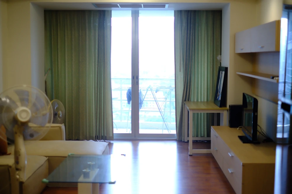 The Rajdamri for rent, room with plenty of usable space, fully furnished, if you don't book, you'll really miss out.