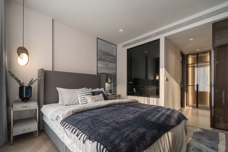 For rent: The Reserve 61 Hideaway, 7th floor. Nice, fully furnished unit. Book now! Don't miss out!