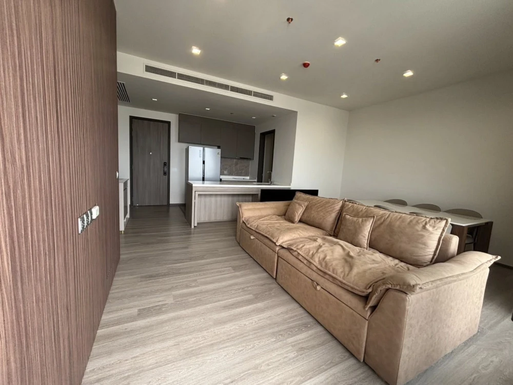 For rent: The Rhythm Charoenkrung Pavillion, high floor room, spacious and comfortable, suitable for a family, hurry and book now+++