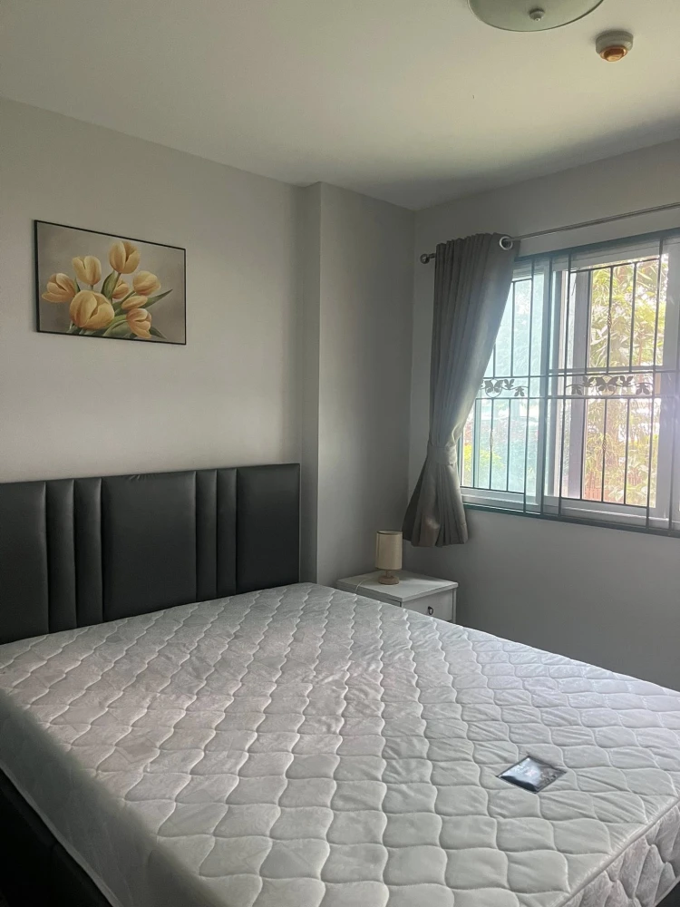 For rent: The Rise B, spacious room with plenty of usable space, comes with complete amenities, beautiful garden view, reserve now!