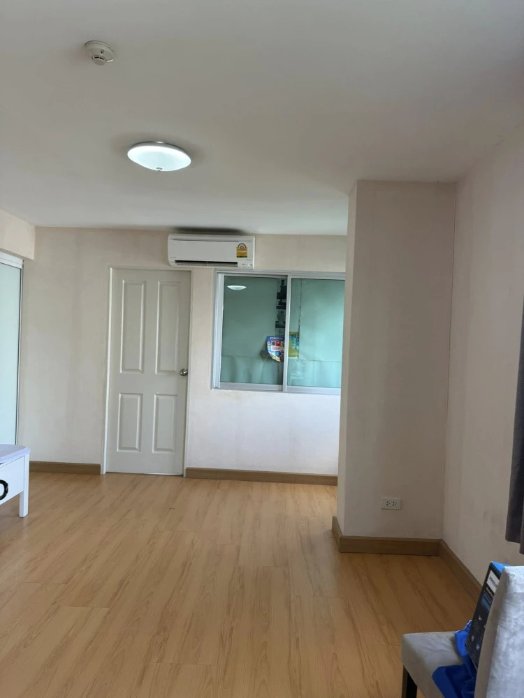 For rent: The Rise B, 1 bedroom, 1 bathroom, good location, convenient transportation, don't miss this great deal.