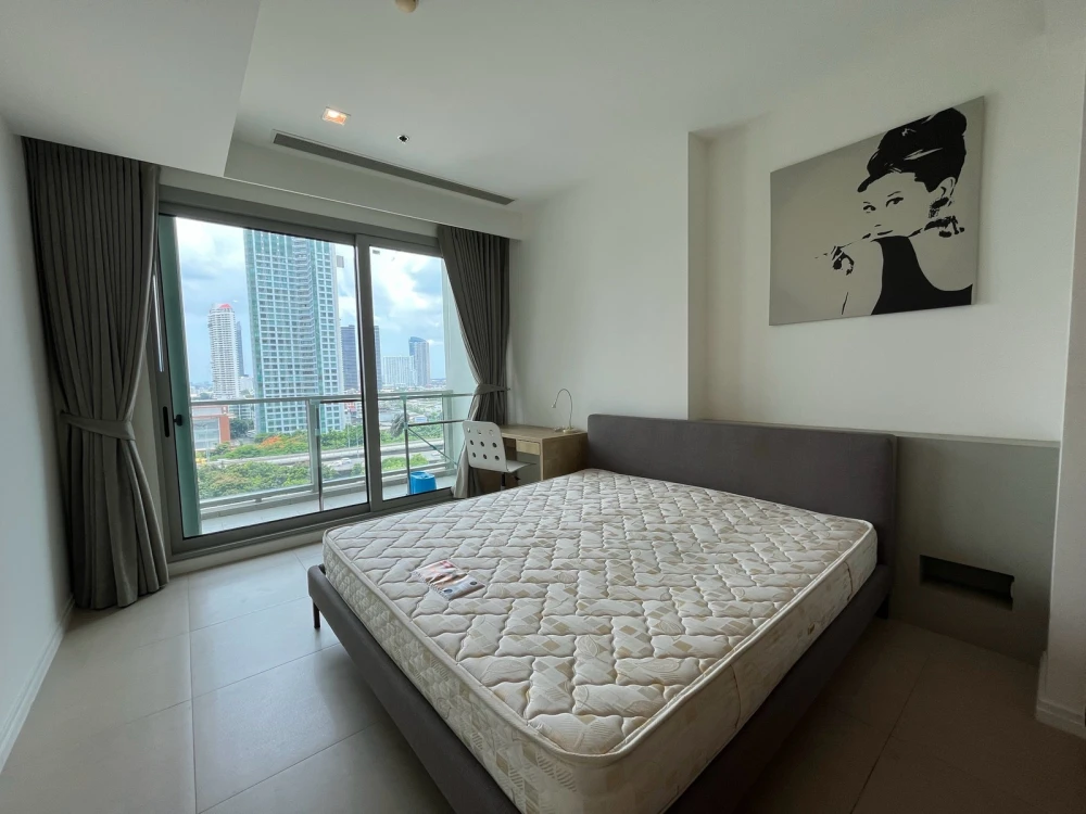 For rent: The River condo, fully furnished and ready to move in. Just bring your suitcase! Don't miss out!