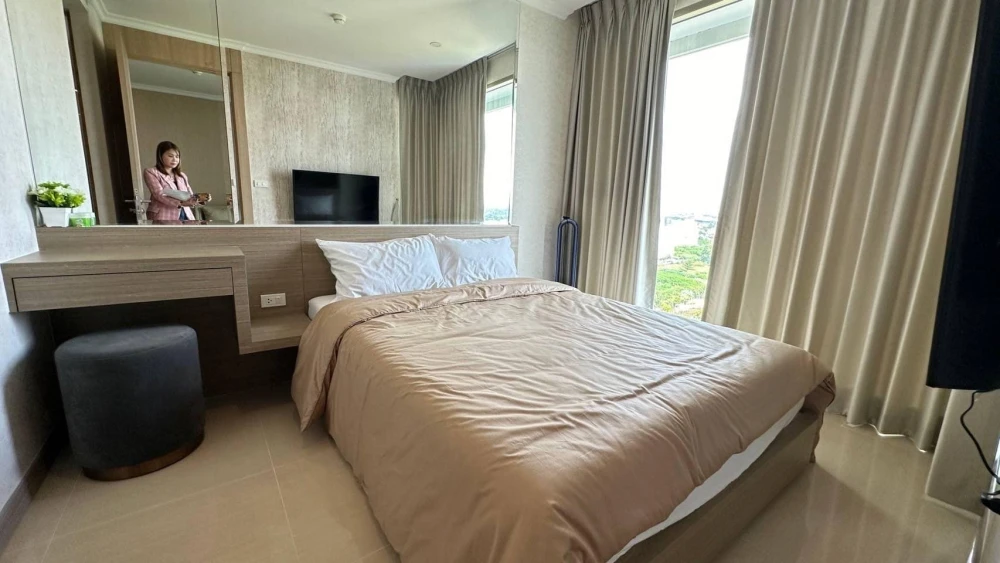 For rent: The Riviera Jomtien Pattaya, 16th floor, fully furnished, nice to live in, book now, urgently.