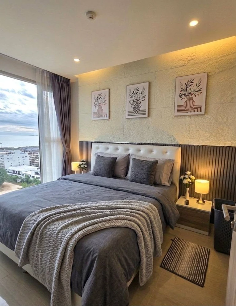 The Riviera Jomtien Pattaya  Size 35 sqm 16 floor Seaview full furnished.