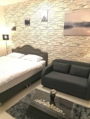 For rent: The Riviera Wong Amat Beach, nice high floor room, fully furnished, hurry and book now.
