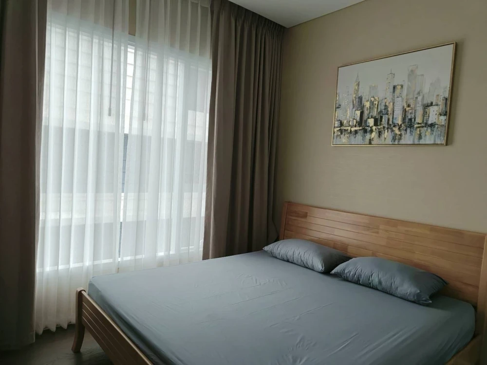 For rent: The Saint Residence, high floor room, spacious and comfortable. Reserve now.