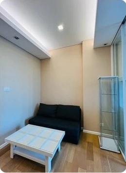 The Saint Residences for rent, 29th floor, Lad Phrao Road view, fully furnished, just bring your belongings and move in.