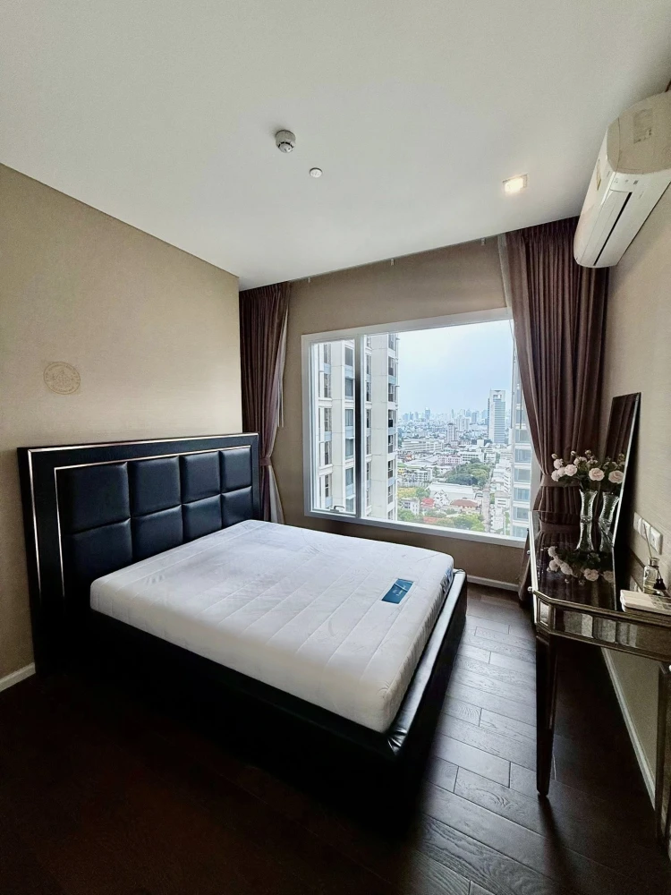 For rent The saint residences, spacious room, high floor, beautiful view, with quality furniture, hurry and book now.